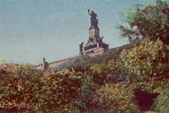 328-Rhein-I-6-Ruedesheim-Nationaldenkmal