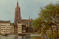 325-Taunus-1-Frankfurt-der-Dom-vom-Main-aus