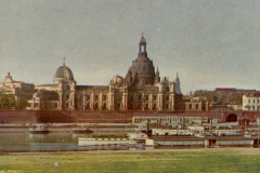 1053-Dresden-Bruehlsche-Terrasse-und-Akademie